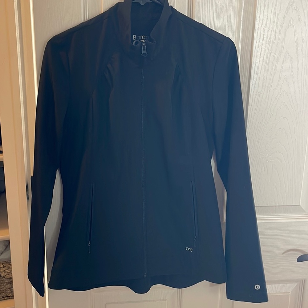 Barco One scrub jacket
